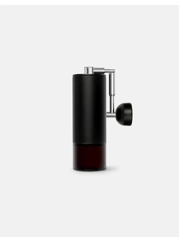 BROOT HandGrind Pro, a manual burr coffee grinder for even consistent particle size